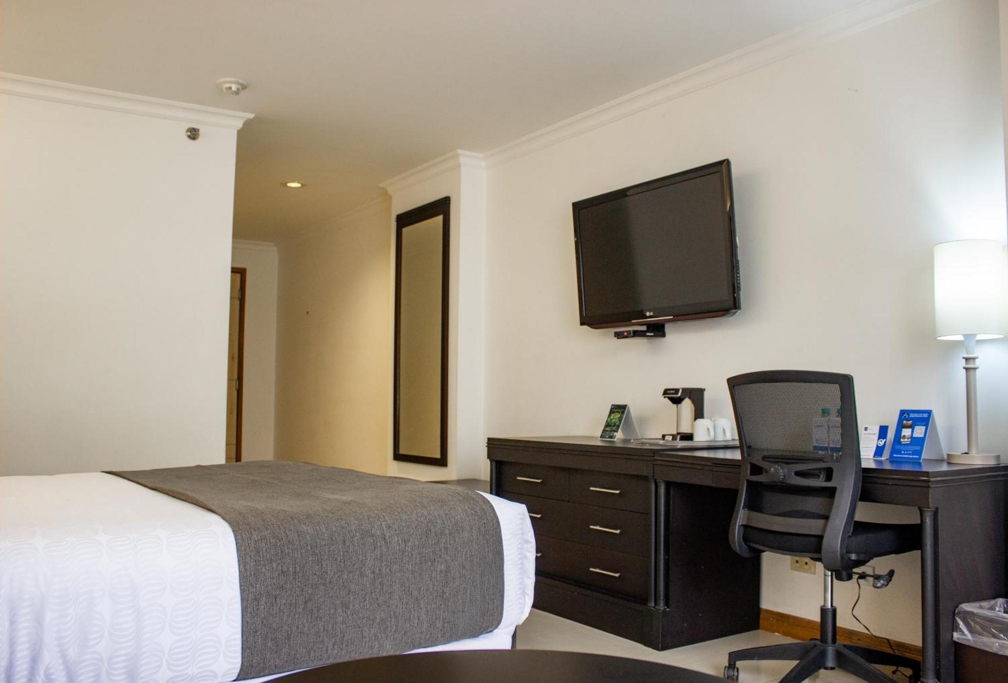 Sonesta Hotel Cali Exterior photo